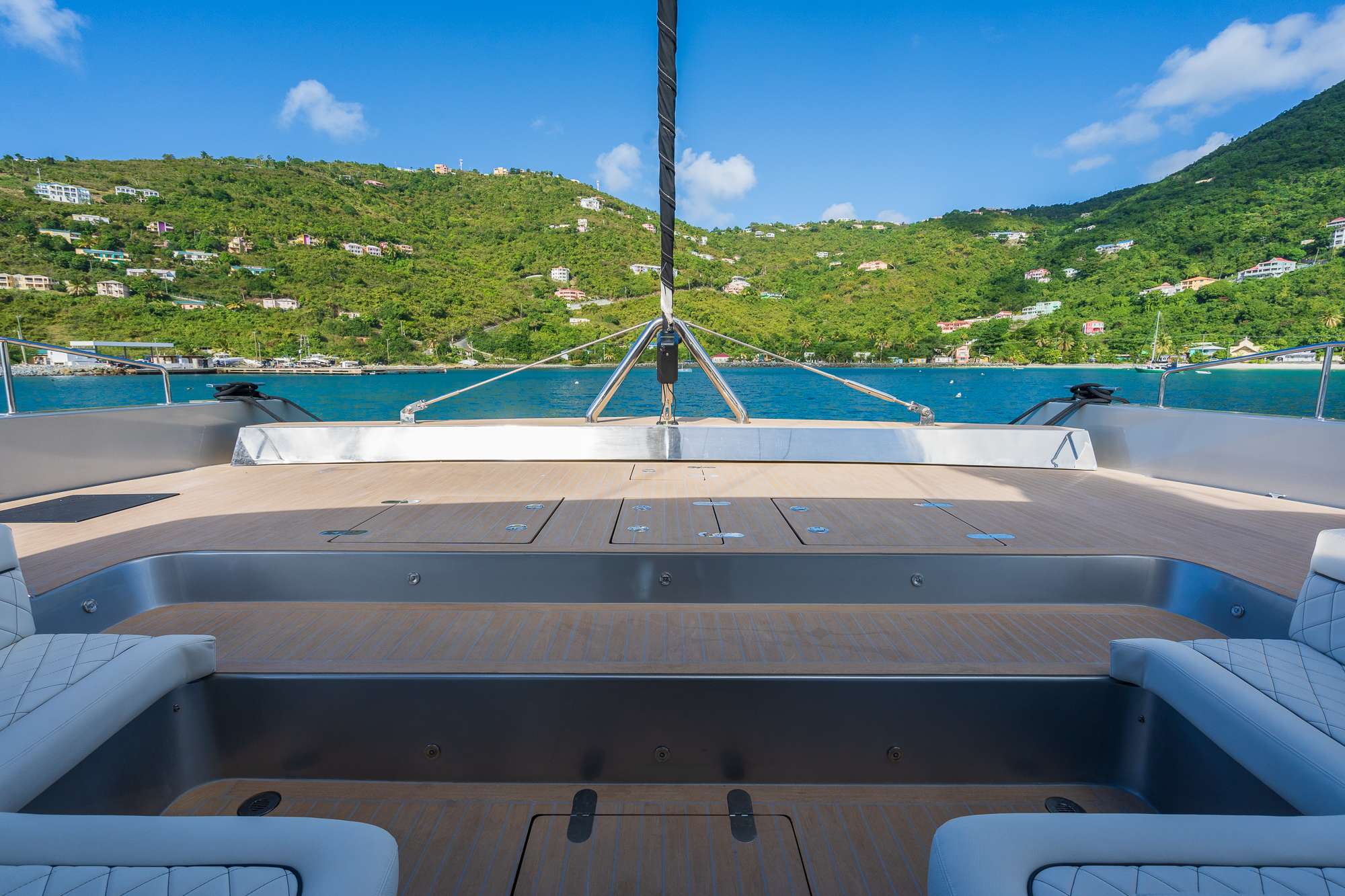 Island Hopping aboard Royal Chaser